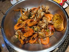 -七欣天香辣蟹火锅(上海银亿滨江店)