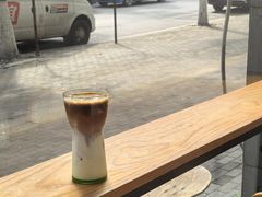 -red donkey coffee