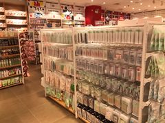 -名创优品(广东省广州琶洲保利广场店)
