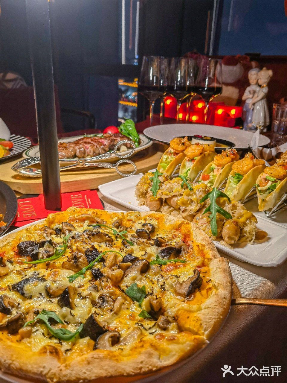 与城墙共进晚餐，如此夜色浪漫❤️