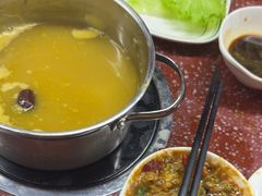-四囍码头海鲜烧烤自助火锅(外滩南京东路悦荟广场店)