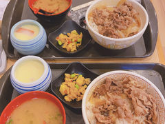 -食其家·牛丼咖喱(中山公园地铁站店)