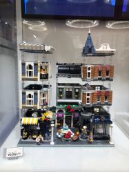 -乐高品牌旗舰店(人民广场店)