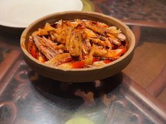 -土砂锅生态山庄·非遗砂锅雅鱼