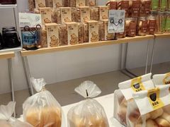 -皇冠幸福里动物奶油生日蛋糕(万达店)