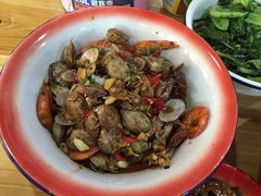 -老三样·美食研究中心(世贸路店)