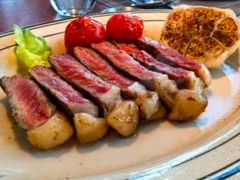 -MONICH牛排融合餐厅(和义大道购物中心店)