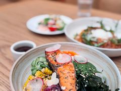 炙烤三文鱼波奇饭-无印良品餐堂 MUJI Diner(成都太古里店)