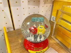 -m豆巧克力世界(上海世茂广场店)