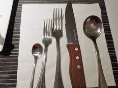 餐具摆设-斗牛士牛排餐厅(嘉里汇店)