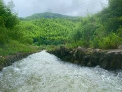 -仙山谷激浪漂流