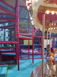 -趣玩空间蹦床乐园(临平旗舰店)