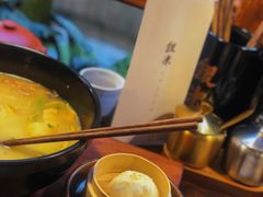 -银米·云南传统过桥米线(双廊黑金冠店)