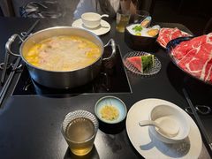 -鲜入唯煮·港式海鲜牛肉火锅(金宝街店)