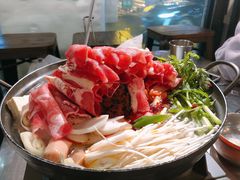 部队锅-MI WU FACTORY米屋美食工厂餐厅(绿地店)