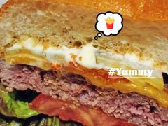 柠香蟹籽牛肉汉堡-JPG canteen(广州寺右公馆店)