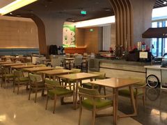 -苏州汇融广场假日酒店