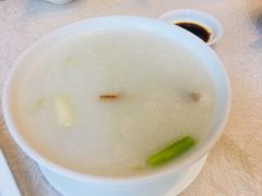 生滚鱼片粥-太子园林酒家