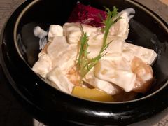 凤梨虾球-穹六人间 people 6(岳阳路店)