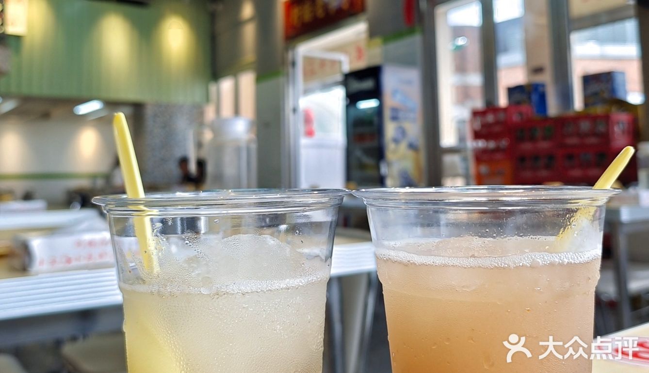 摩天轮下气氛组大排档