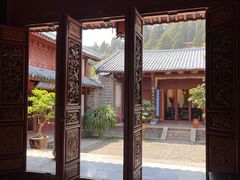 -东巴谷野生菌火锅餐厅