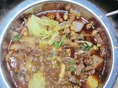 -大众跷脚牛肉馆·非遗传承单位(峨眉山店)