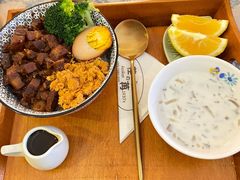秘制招牌卤肉饭-荏苒