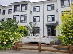 -大连步云山老汤度假山庄