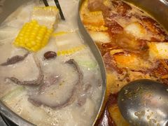酸汤猪手火锅-小街猪手(团结湖店)