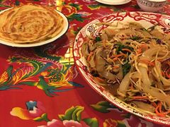 -闯关东东北农家菜(崂山石老人店)