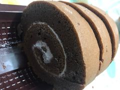 朱古力瑞士卷-皇后饼店(财富广场店)