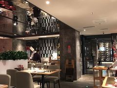 大堂-四季民福烤鸭店(西单华威约饭街店)