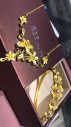 -周生生Chow Sang Sang(苏州美罗高新店)