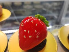 -雍容荟帝王蟹活龙虾展台自助(IFS黑金店)