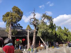 -汇龙潭