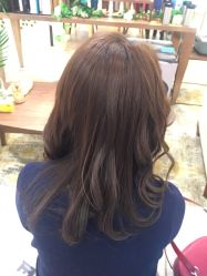 -茶发Salon·烫发染发理发