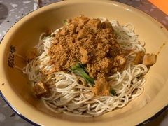 -鹤江桥·红油牛肉粉(SKP店)