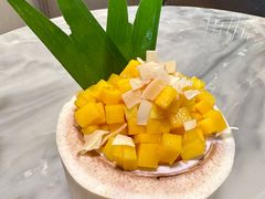 椰子冰淇淋-婉泰·特色小吃·舂鸡脚(告庄二店)