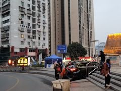 -老来福·非遗酸汤兔(凯旋路店)
