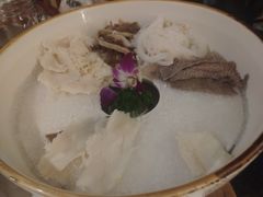 川门毛肚七绝-哥老官重庆美蛙鱼头(西湖银泰十一哥店)