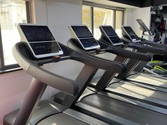 -坚果健身24小时工作室(定西路店)
