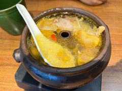 -云海肴·汽锅鸡·云南菜(天山百盛优客店)