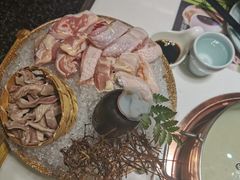 -洪氏嗨捞·猪肚鸡火锅(阳光天地店)