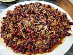 香辣霸王兔-江湖黑大兔(杨家坪店)