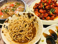 -巴厘龙虾·榜首油焖大虾(音乐学院·沿江酒馆店)
