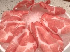 黑猪梅花肉-椰子营·椰子鸡火锅(万象里店)