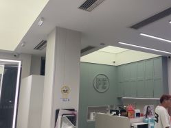 -PE SALON