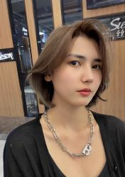 -洛施奇烫发染发沙龙