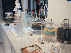 -Fridi Patisserie Cafe