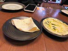 Hummus (one bread) 鹰嘴豆-Uncle Kosto科斯托·中东菜